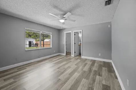 2230 Se Dill Lane Port Saint Lucie FL 34952