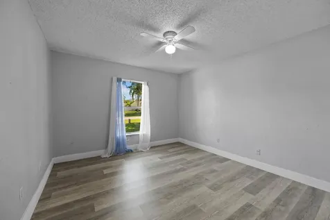 2230 Se Dill Lane Port Saint Lucie FL 34952