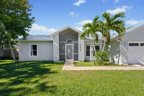 2230 Se Dill Lane Port Saint Lucie FL 34952