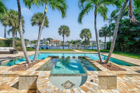 11932 S Edgewater Drive Palm Beach Gardens FL 33410