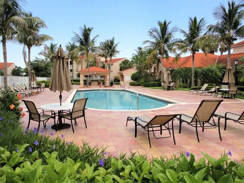 1650 N 42nd Circle Vero Beach FL 32967