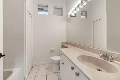 700 SW Great Exuma Cove Port Saint Lucie FL 34986