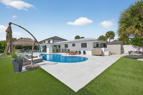 12 Leeward Circle Tequesta FL 33469