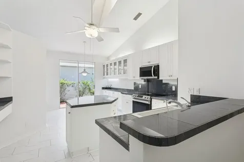 12921 Oak Knoll Drive Palm Beach Gardens FL 33418