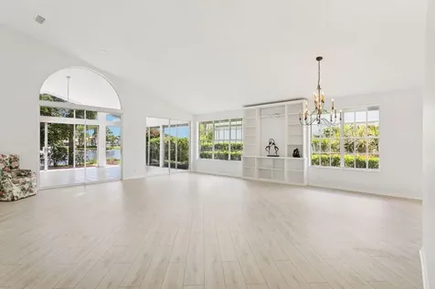 12921 Oak Knoll Drive Palm Beach Gardens FL 33418