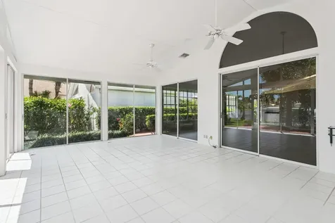 12921 Oak Knoll Drive Palm Beach Gardens FL 33418