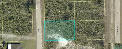 2104 E 15th Street Lehigh Acres FL 33972