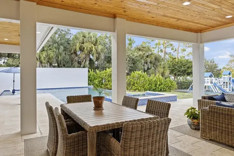 2821 Se North Lookout Boulevard Port Saint Lucie FL 34984