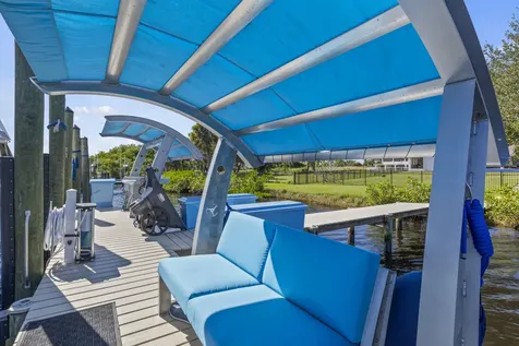 2821 Se North Lookout Boulevard Port Saint Lucie FL 34984