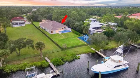 2821 Se North Lookout Boulevard Port Saint Lucie FL 34984