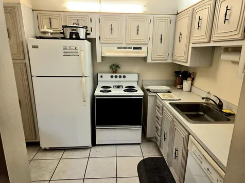 2831 Somerset Drive Lauderdale Lakes FL 33311