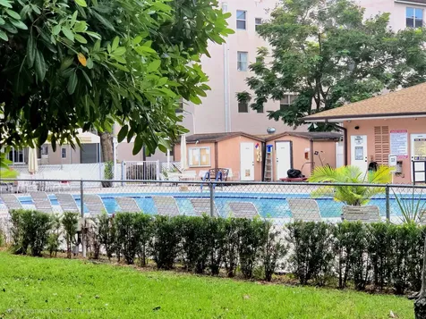 2831 Somerset Drive Lauderdale Lakes FL 33311