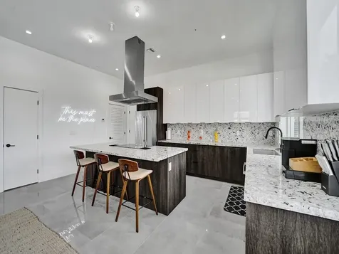 1220 Ne 15th Avenue Fort Lauderdale FL 33304