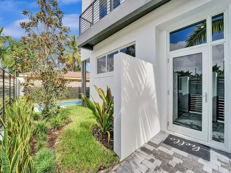 1220 Ne 15th Avenue Fort Lauderdale FL 33304