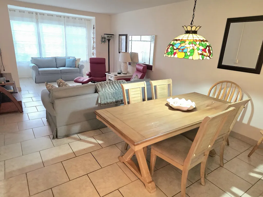 2841 Somerset Drive Lauderdale Lakes FL 33311