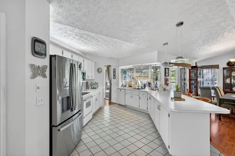 2302 Se Tiffany Avenue Port Saint Lucie FL 34952