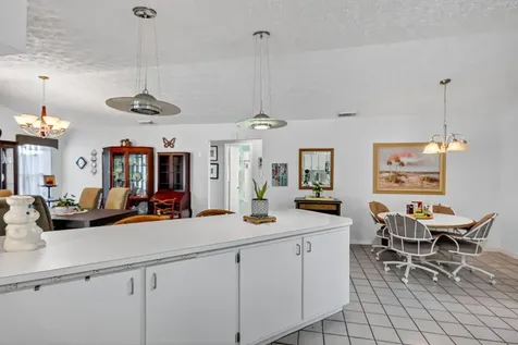 2302 Se Tiffany Avenue Port Saint Lucie FL 34952