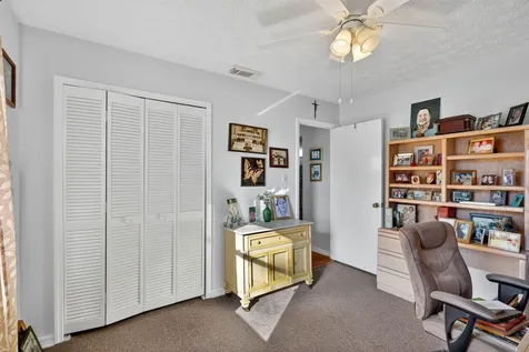 2302 Se Tiffany Avenue Port Saint Lucie FL 34952