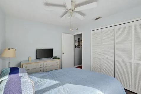 2302 Se Tiffany Avenue Port Saint Lucie FL 34952