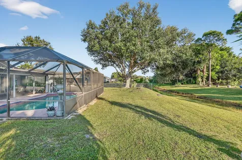 2302 Se Tiffany Avenue Port Saint Lucie FL 34952