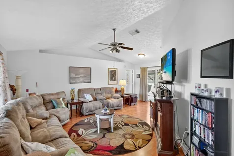 2302 Se Tiffany Avenue Port Saint Lucie FL 34952