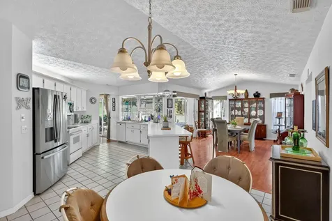 2302 Se Tiffany Avenue Port Saint Lucie FL 34952
