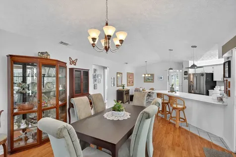 2302 Se Tiffany Avenue Port Saint Lucie FL 34952