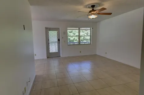 89 Canterbury D West Palm Beach FL 33417