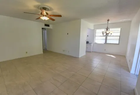 89 Canterbury D West Palm Beach FL 33417