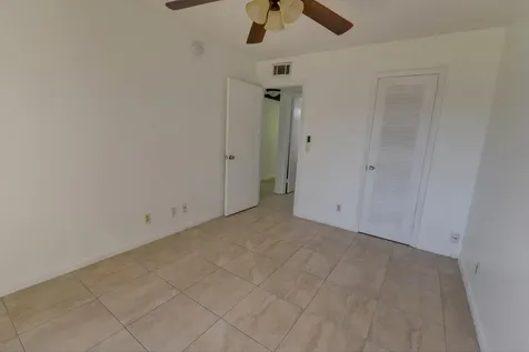 89 Canterbury D West Palm Beach FL 33417