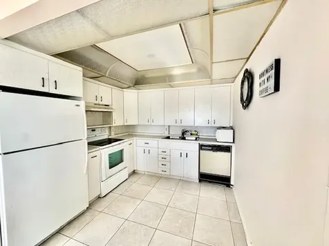 3032 Hythe B Boca Raton FL 33434