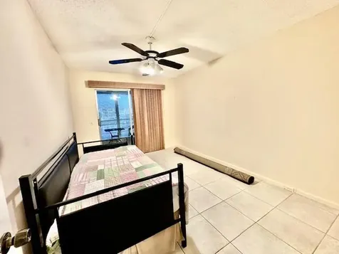 3032 Hythe B Boca Raton FL 33434