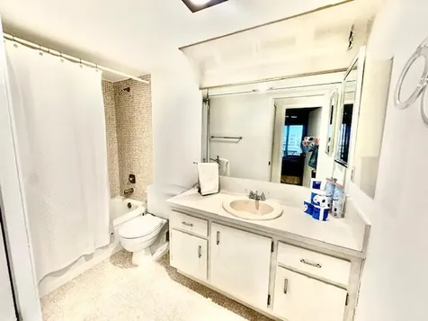 3032 Hythe B Boca Raton FL 33434