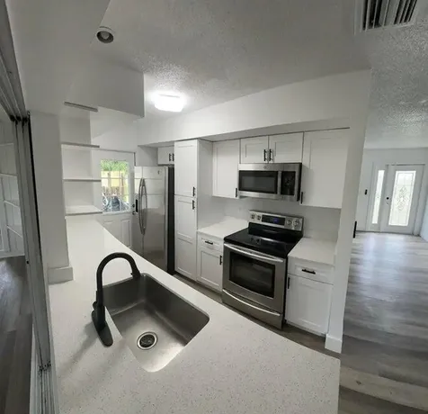 402 NE Armory Circle Port Saint Lucie FL 34983
