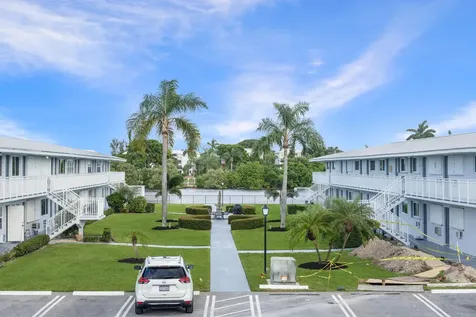 2560 S Federal Highway Boynton Beach FL 33435