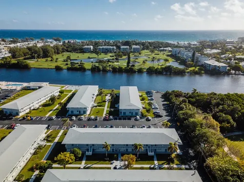 2560 S Federal Highway Boynton Beach FL 33435