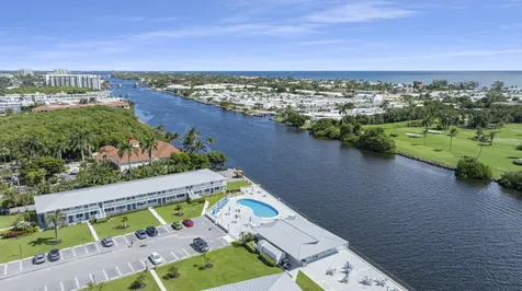2560 S Federal Highway Boynton Beach FL 33435