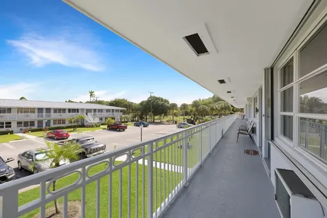2542 S Federal Highway Boynton Beach FL 33435