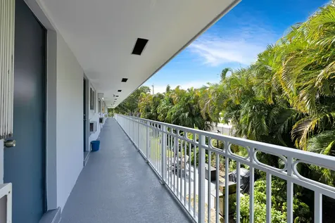 2542 S Federal Highway Boynton Beach FL 33435