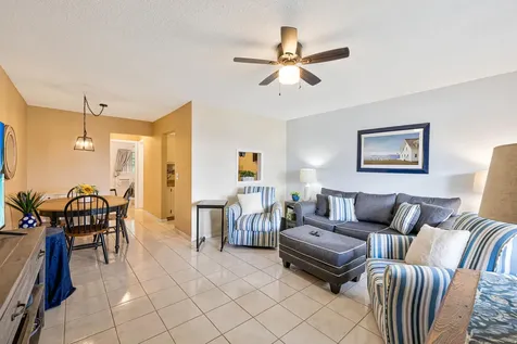 2542 S Federal Highway Boynton Beach FL 33435