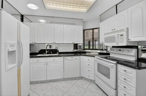 5082 Pine Drive Boynton Beach FL 33437