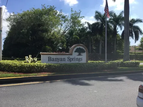 5082 Pine Drive Boynton Beach FL 33437