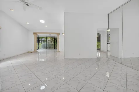 5082 Pine Drive Boynton Beach FL 33437