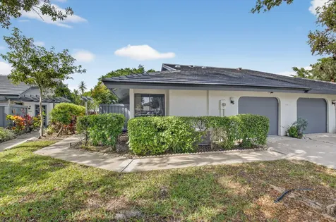 5082 Pine Drive Boynton Beach FL 33437