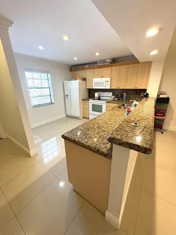 1400 Nw 45th Street Deerfield Beach FL 33064