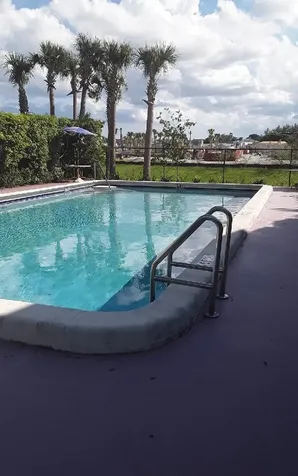 1400 Nw 45th Street Deerfield Beach FL 33064