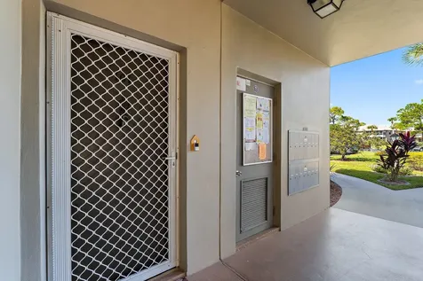 14 Lake Vista Trail Port Saint Lucie FL 34952