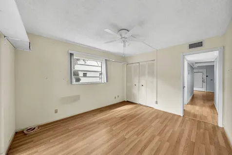 548 Normandy L Delray Beach FL 33484