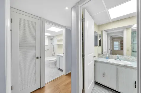 548 Normandy L Delray Beach FL 33484