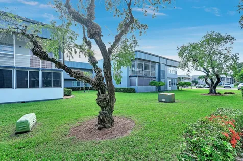 548 Normandy L Delray Beach FL 33484